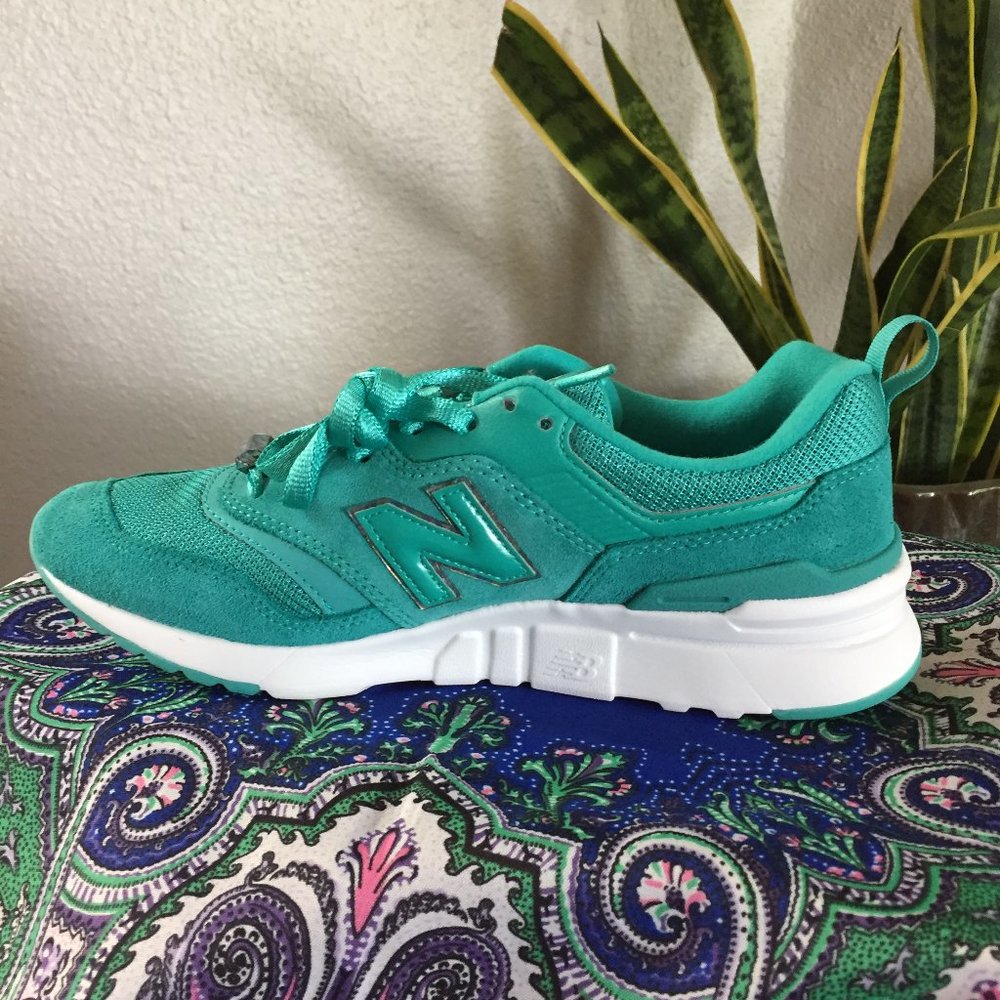 New Balance 997H Mystic Crystal Sneakers size 8
